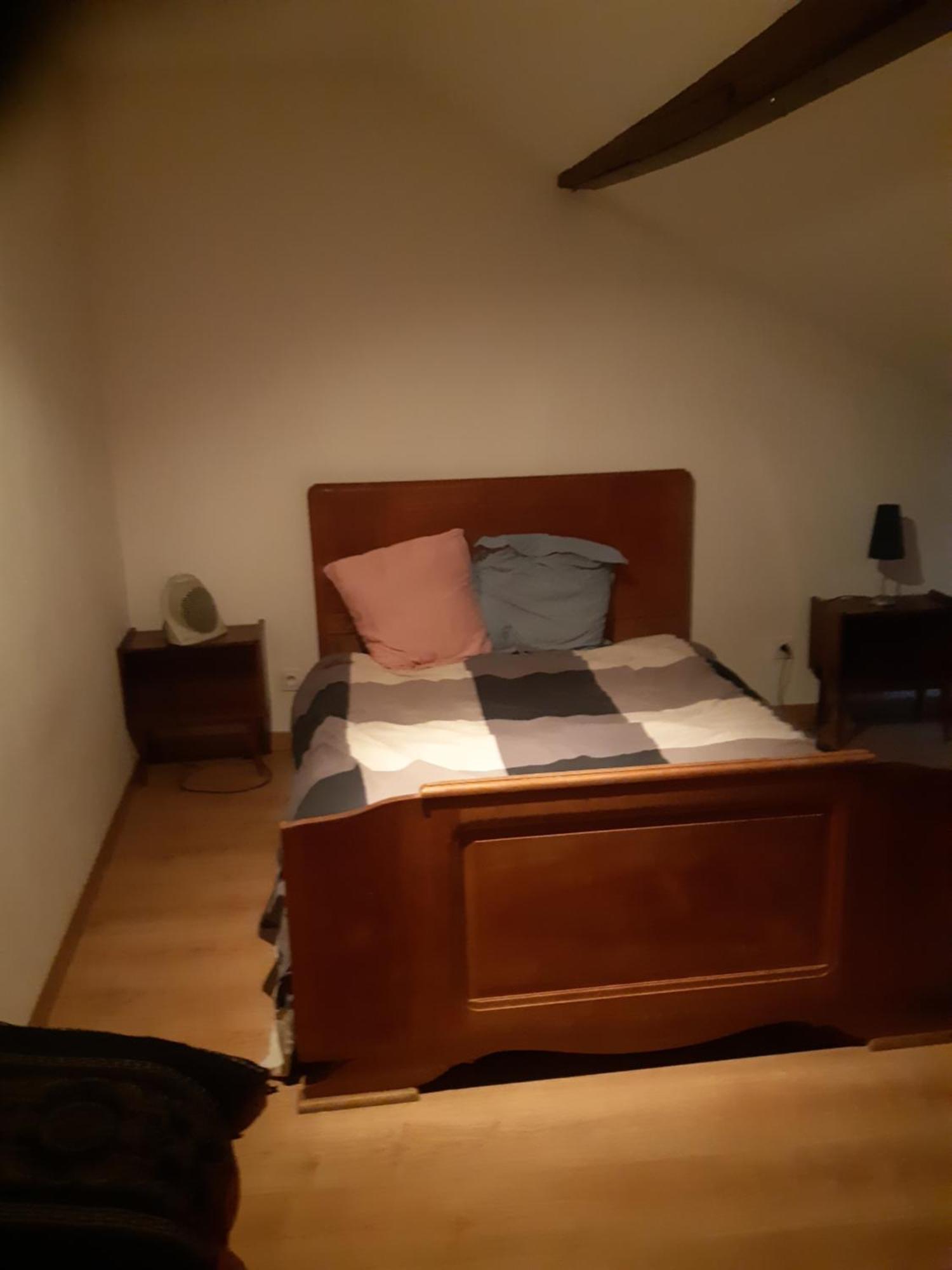 Ferienwohnung Chic Et Relax Montmarault Exterior foto